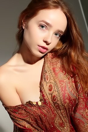Rinna Ly Green-eyed Beauty Strips Down To Her High Heels