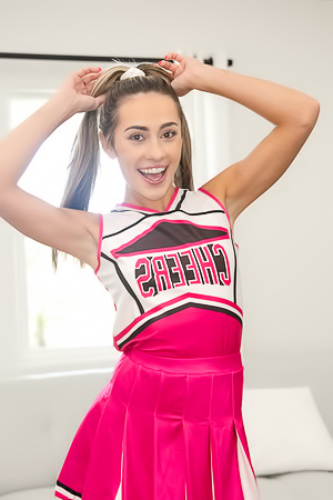 Mackenzie Mace Cheerleader Looks Happy With Cock In Her Mouth