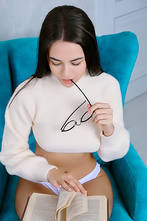 'Cuddle Up' with Dzhili via Met-Art